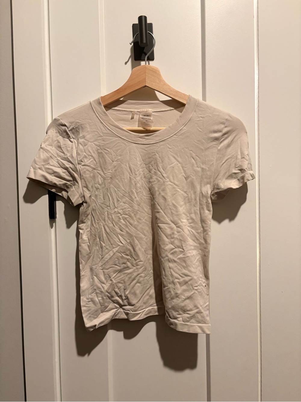 Aritzia seamless tee
